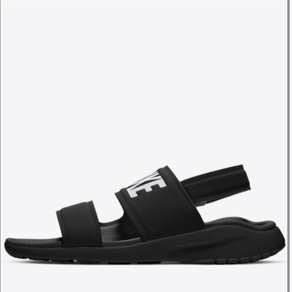 BRAND NEW NIKE SANDAL! (Open to offers)